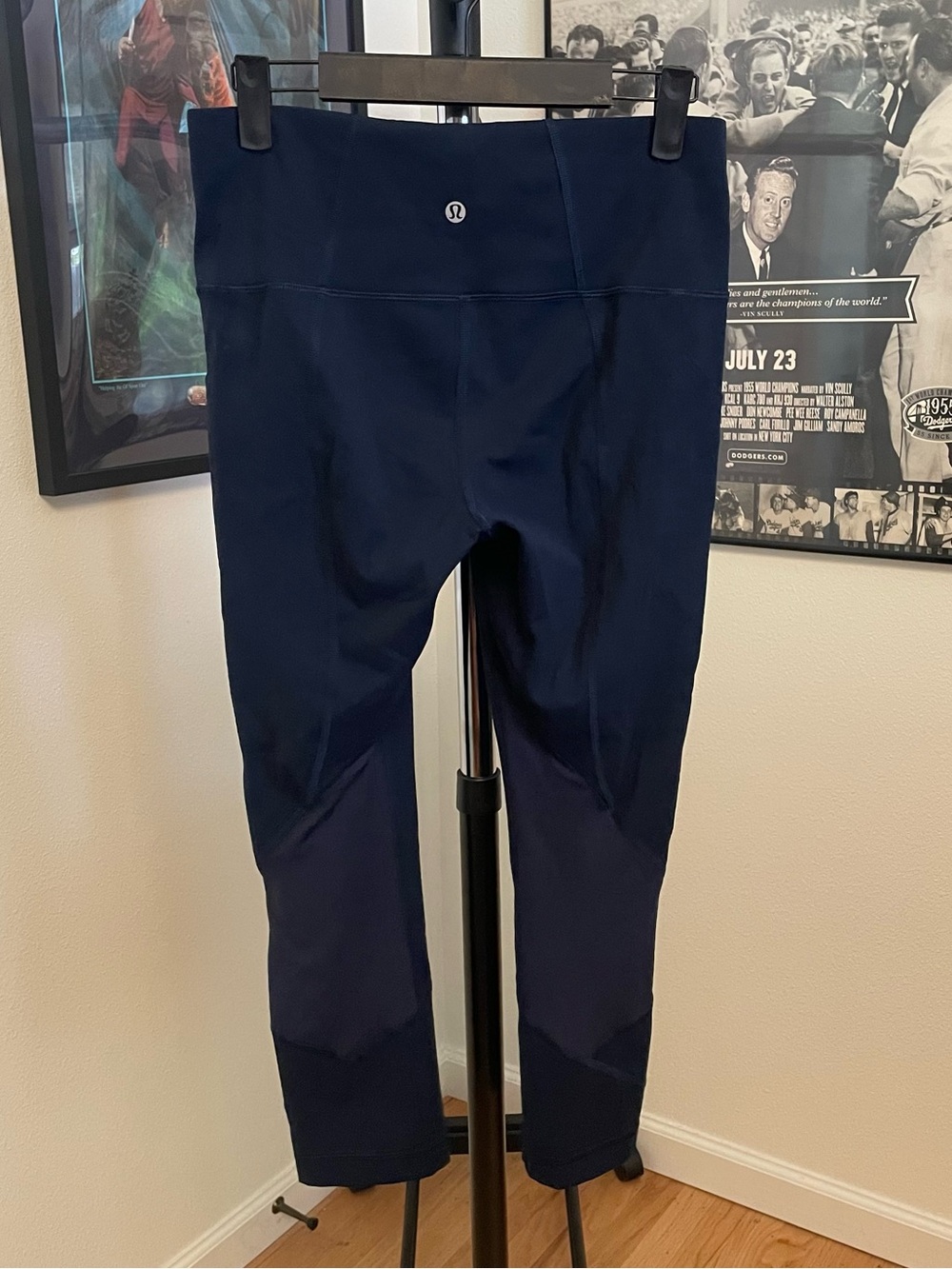 Lululemon leggings size 6